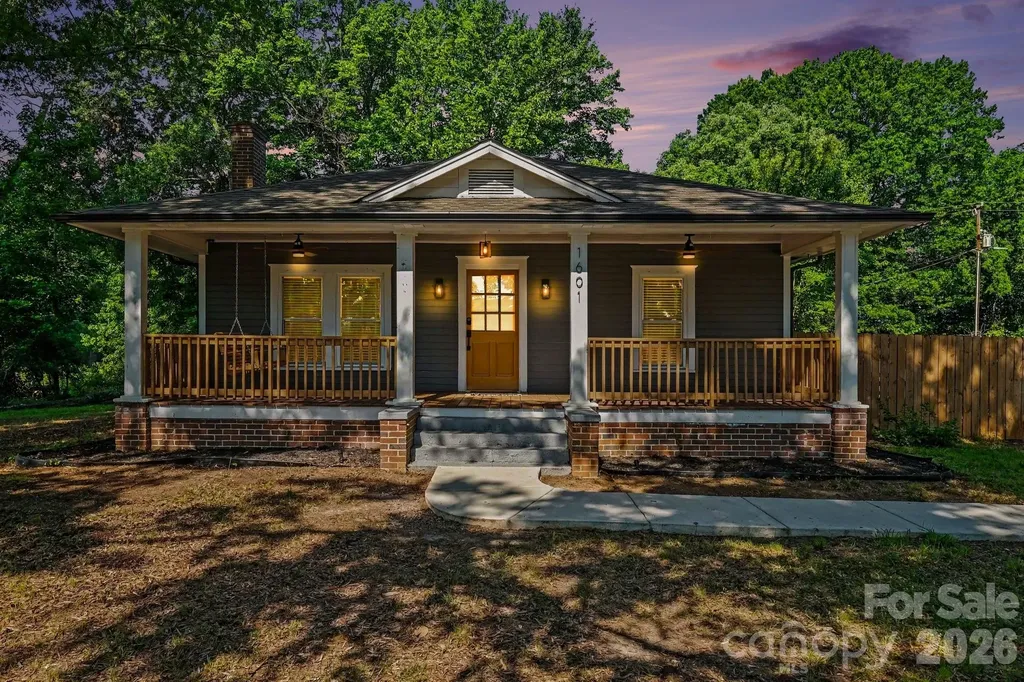 1601 Lawing Road Charlotte NC 28216