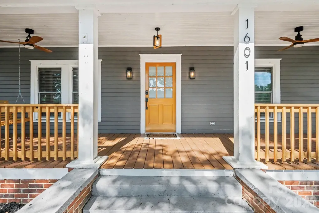1601 Lawing Road Charlotte NC 28216