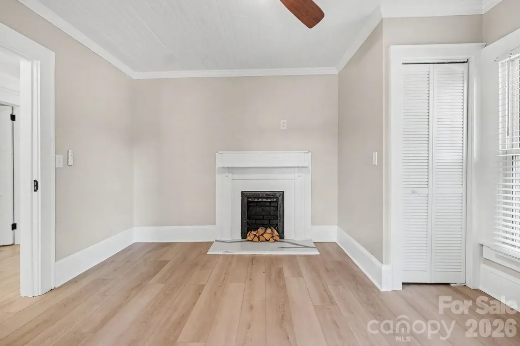 1601 Lawing Road Charlotte NC 28216