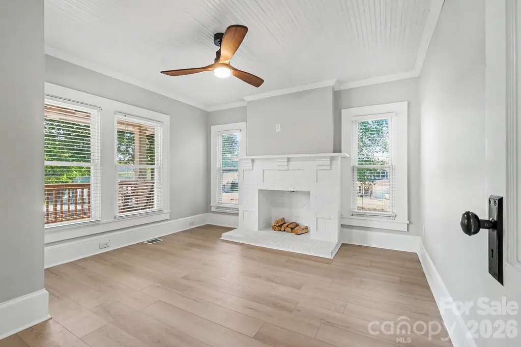 1601 Lawing Road Charlotte NC 28216