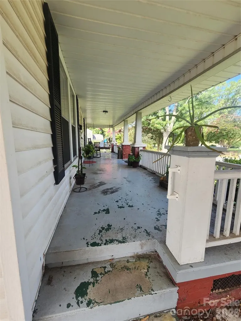 29 Brookwood Avenue NW Concord NC 28025