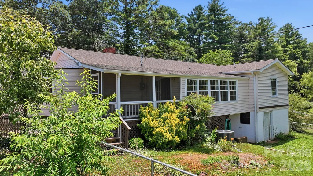 167 Pauline Avenue Franklin NC 28734