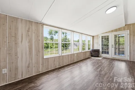 167 Pauline Avenue Franklin NC 28734