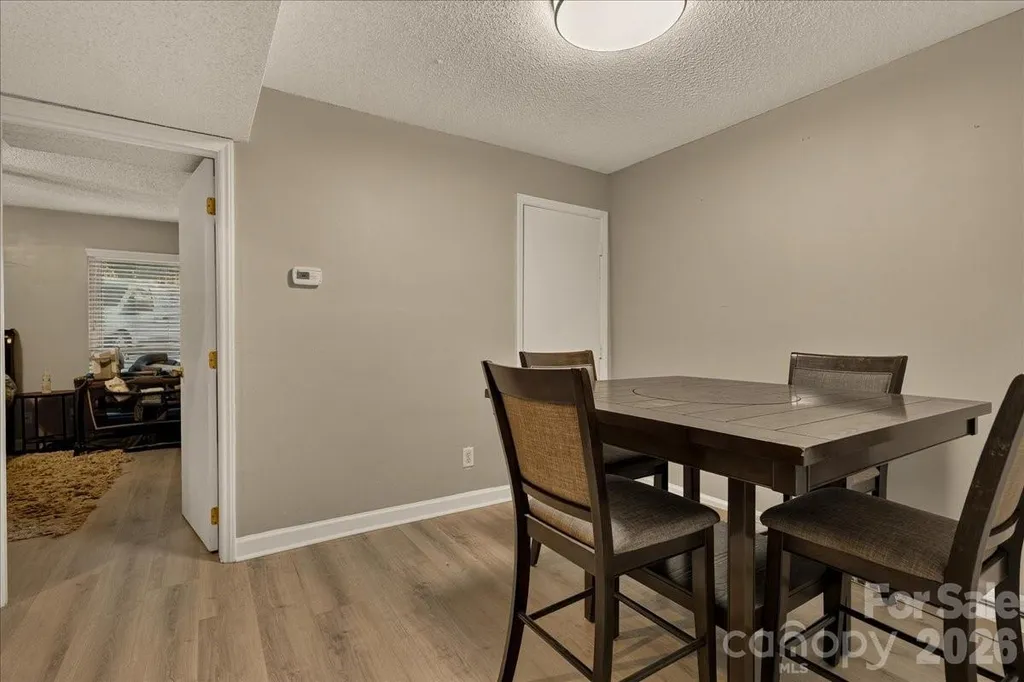 1608 Sharon Road W Charlotte NC 28210