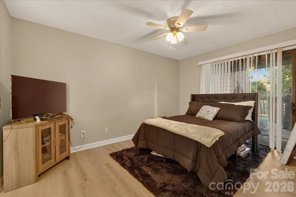 1608 Sharon Road W Charlotte NC 28210