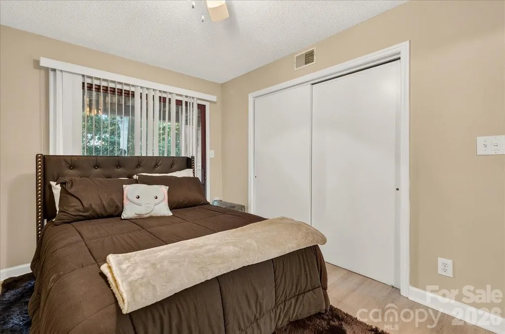 1608 Sharon Road W Charlotte NC 28210