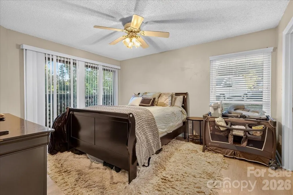 1608 Sharon Road W Charlotte NC 28210