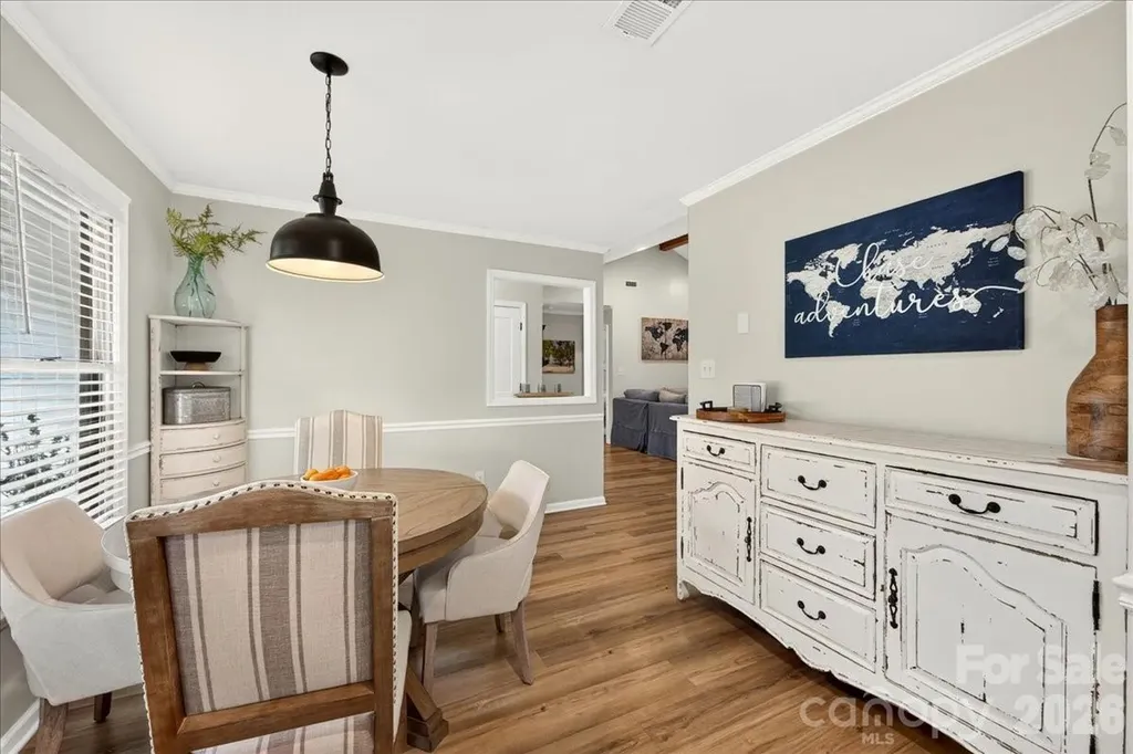 8610 Brookstead Drive Charlotte NC 28215