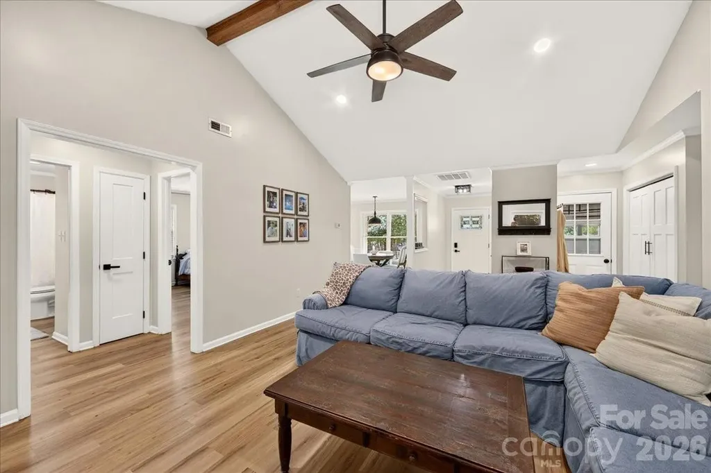8610 Brookstead Drive Charlotte NC 28215