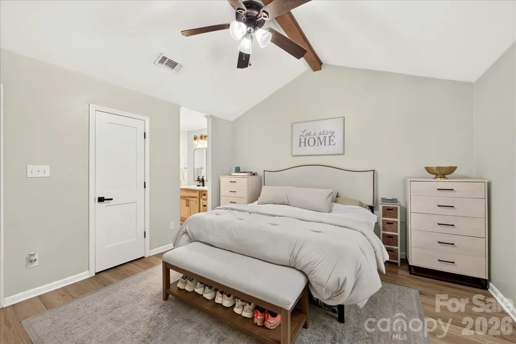 8610 Brookstead Drive Charlotte NC 28215