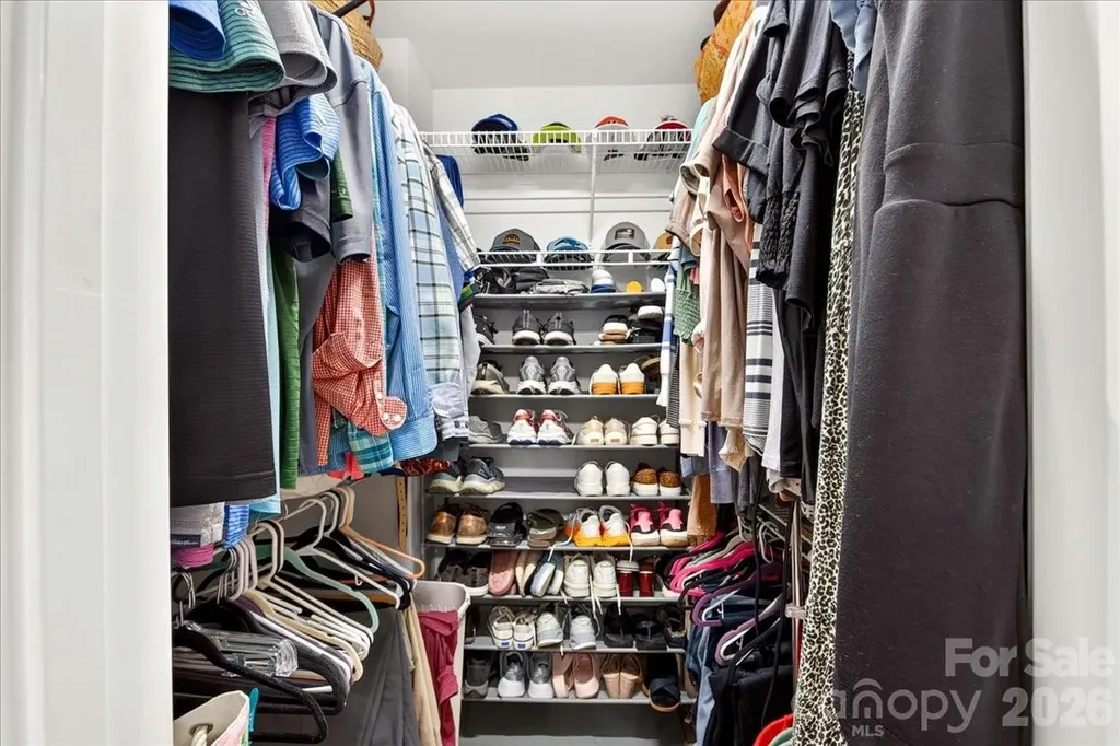 8610 Brookstead Drive Charlotte NC 28215