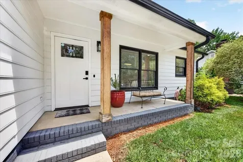 8610 Brookstead Drive Charlotte NC 28215