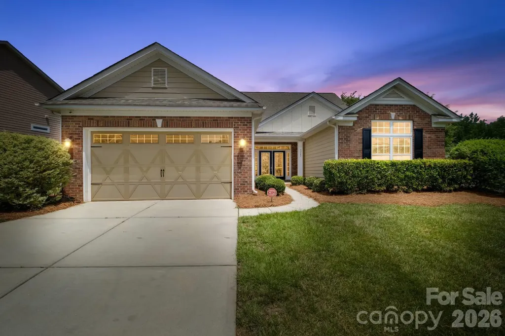 3743 Salvistrin Street Charlotte NC 28214