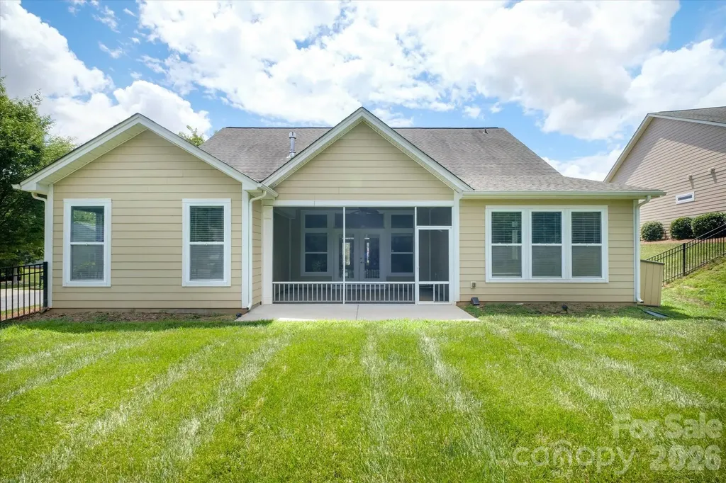 3743 Salvistrin Street Charlotte NC 28214