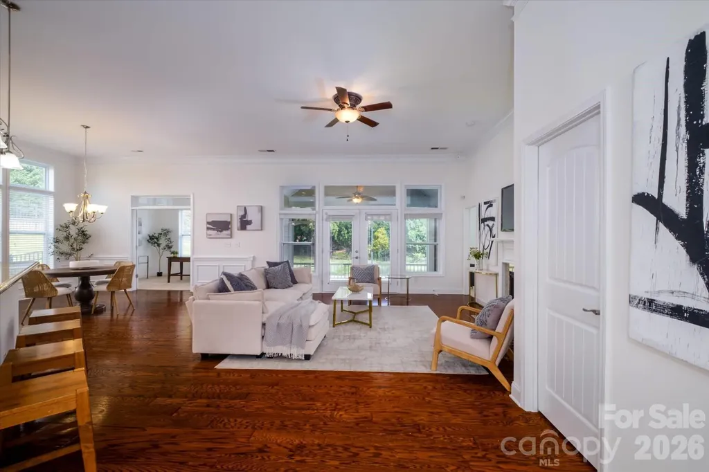 3743 Salvistrin Street Charlotte NC 28214