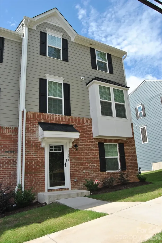 1946 Tupelo Grove Lane Gastonia NC 28054