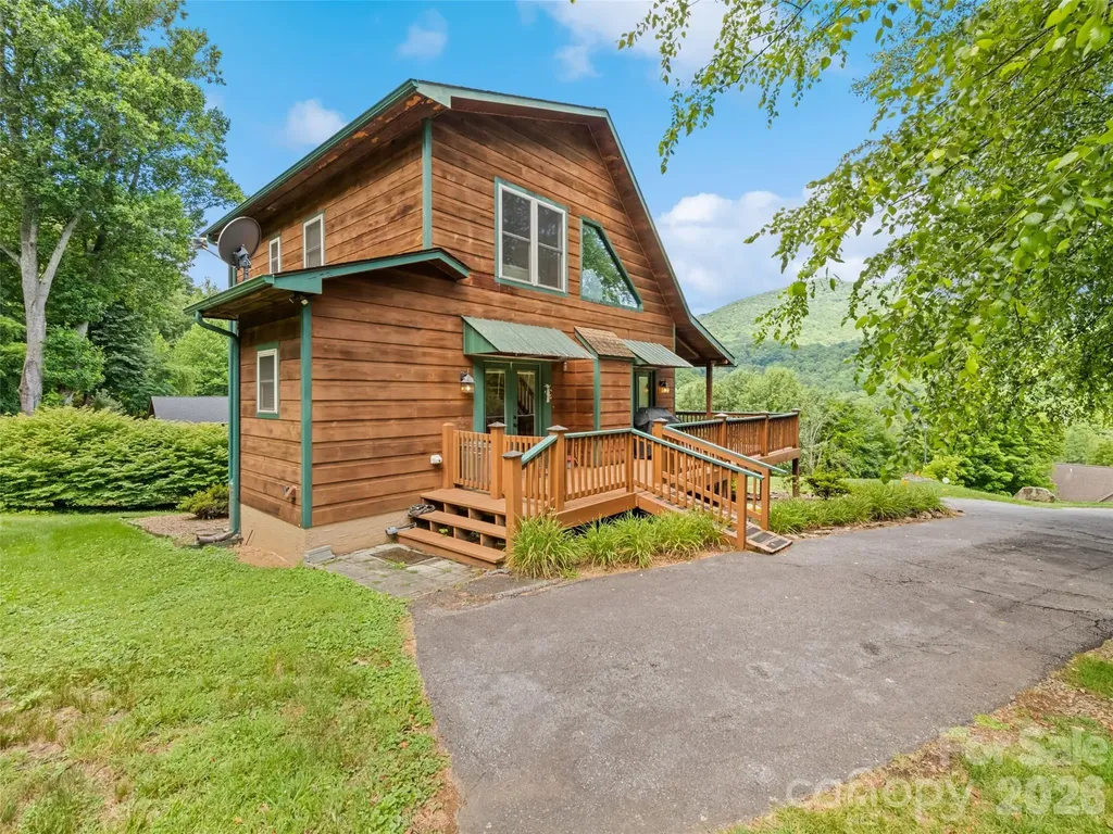 210 Tanner Trail Waynesville NC 28785