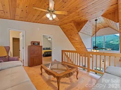 210 Tanner Trail Waynesville NC 28785