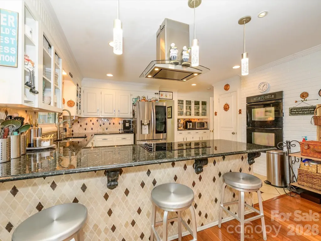 1300 Bevis Drive Charlotte NC 28209