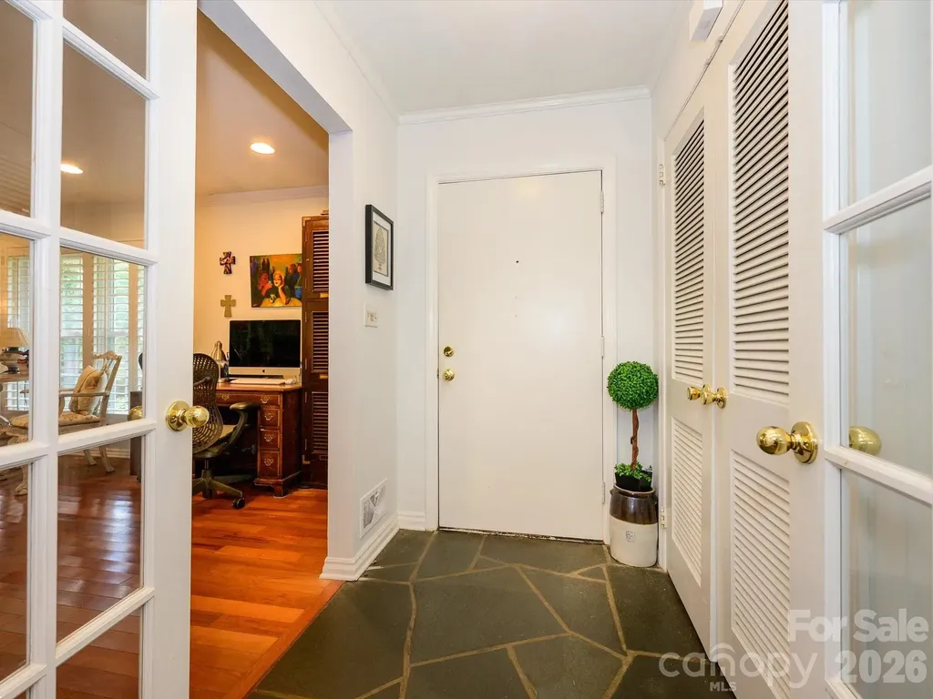 1300 Bevis Drive Charlotte NC 28209