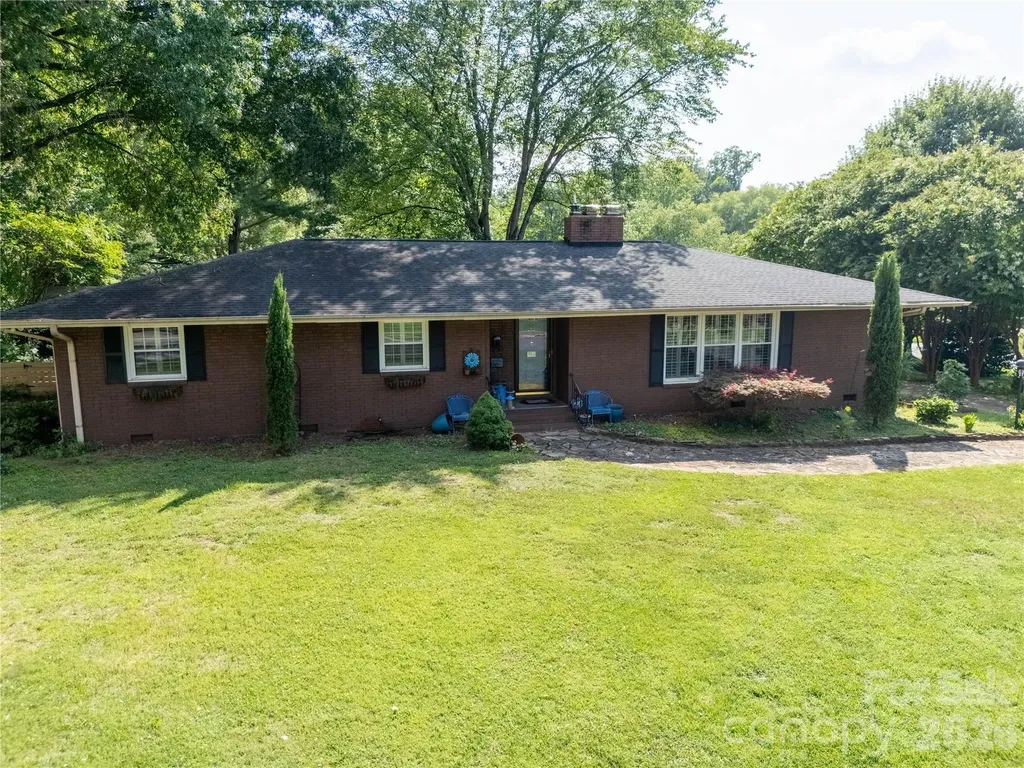 1300 Bevis Drive Charlotte NC 28209
