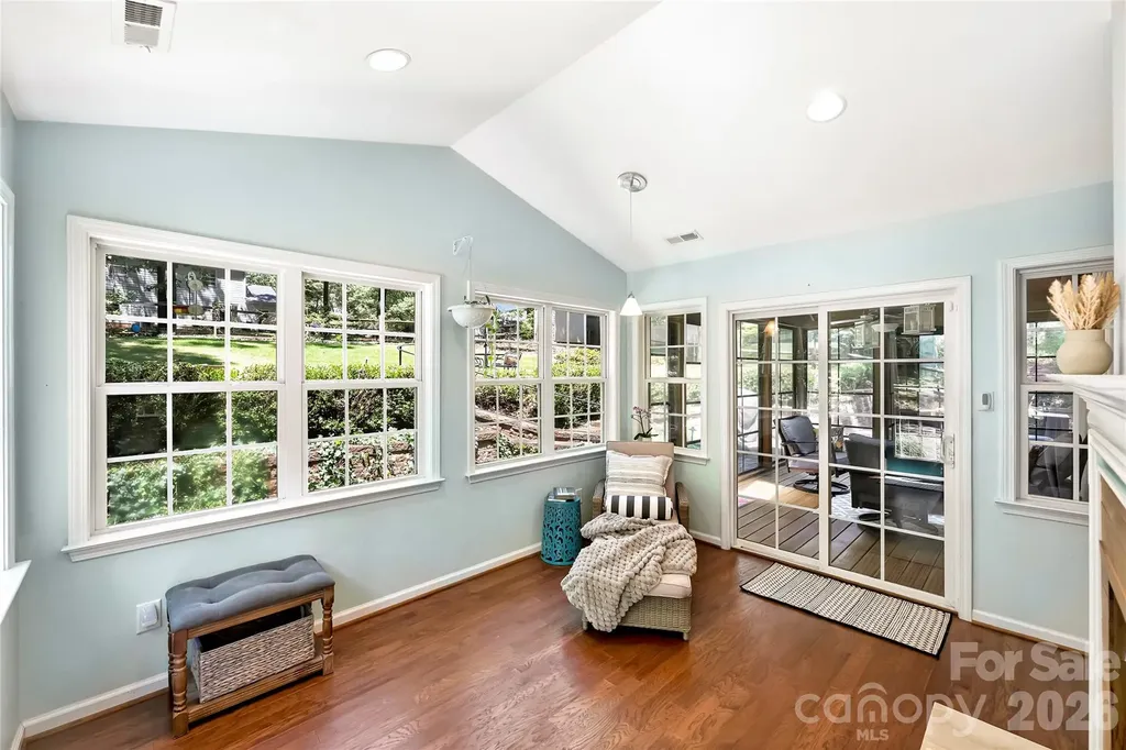605 Silversmith Lane Charlotte NC 28270