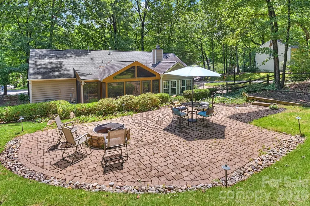 605 Silversmith Lane Charlotte NC 28270