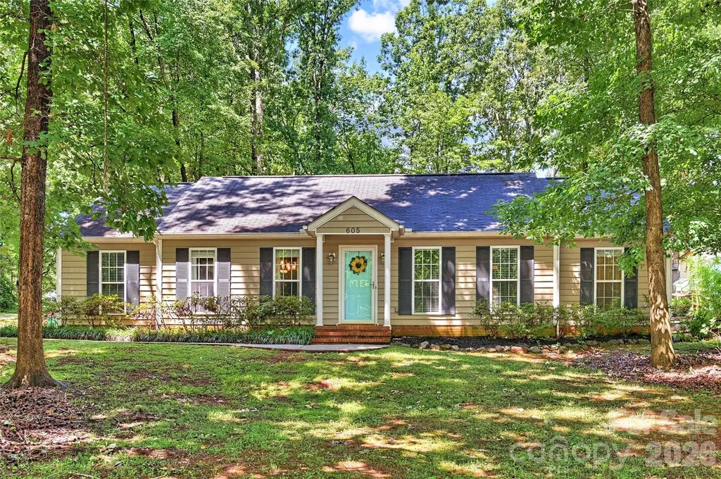 605 Silversmith Lane Charlotte NC 28270