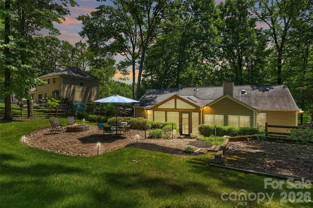 605 Silversmith Lane Charlotte NC 28270