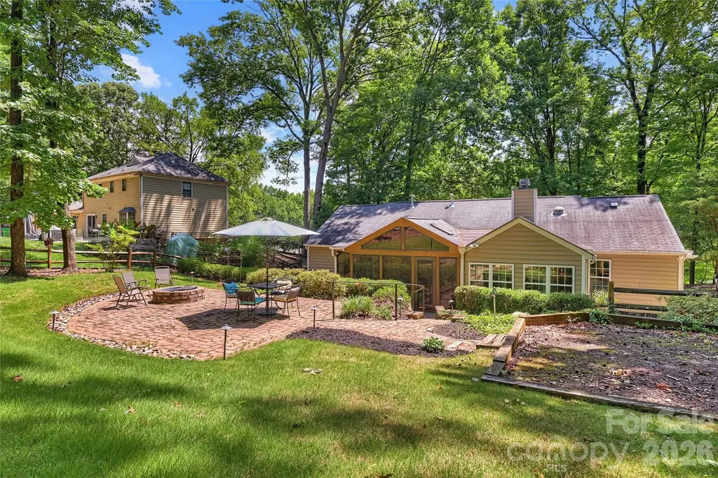 605 Silversmith Lane Charlotte NC 28270