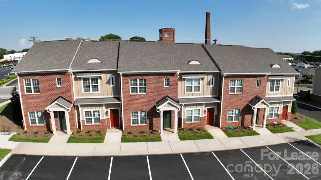 20 Peachtree Avenue NW Concord NC 28025