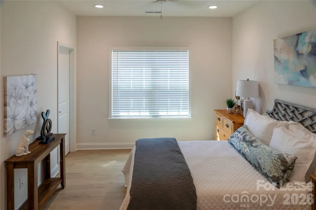 20 Peachtree Avenue NW Concord NC 28025
