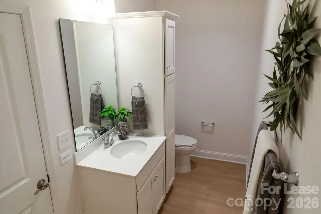 20 Peachtree Avenue NW Concord NC 28025