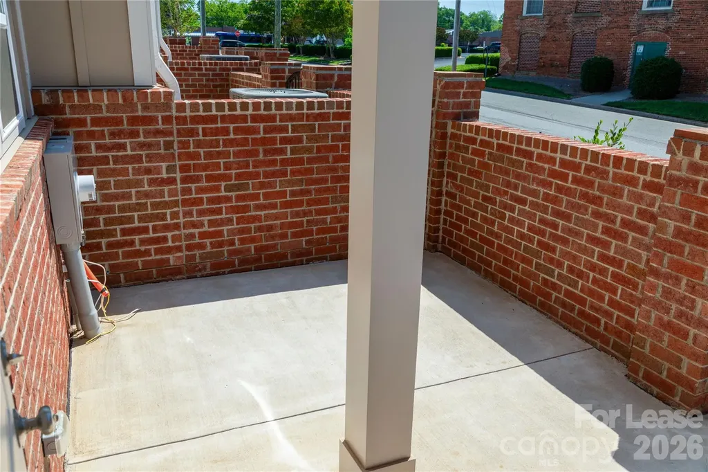 20 Peachtree Avenue NW Concord NC 28025