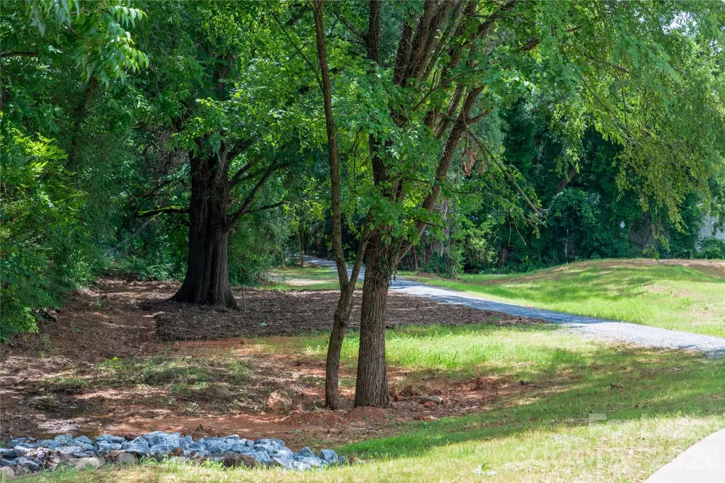 20 Peachtree Avenue NW Concord NC 28025