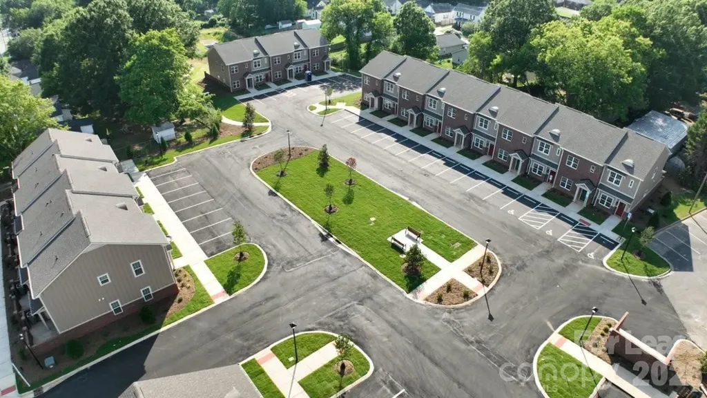 20 Peachtree Avenue NW Concord NC 28025