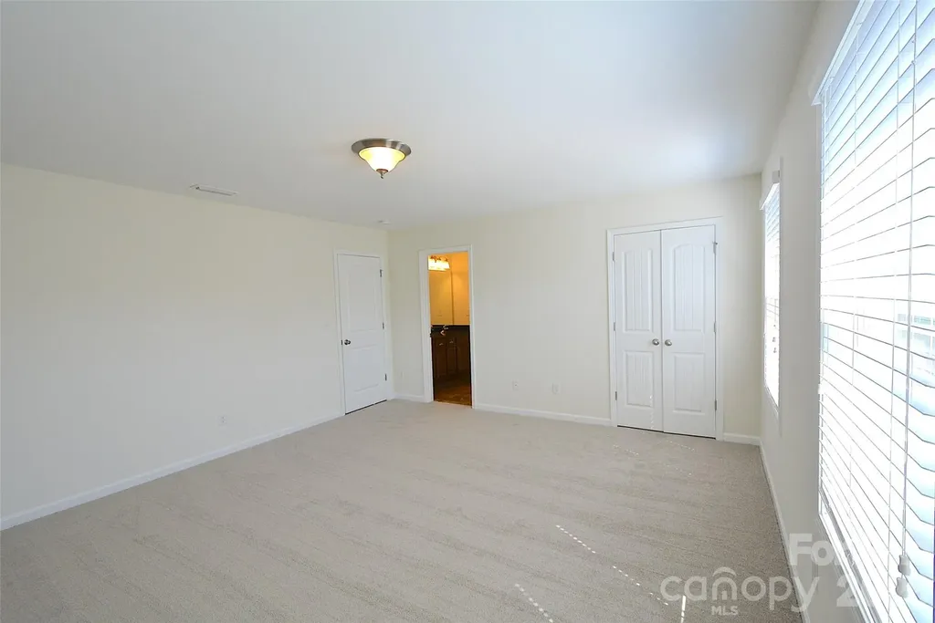 5825 Pepperpike Way Charlotte NC 28213