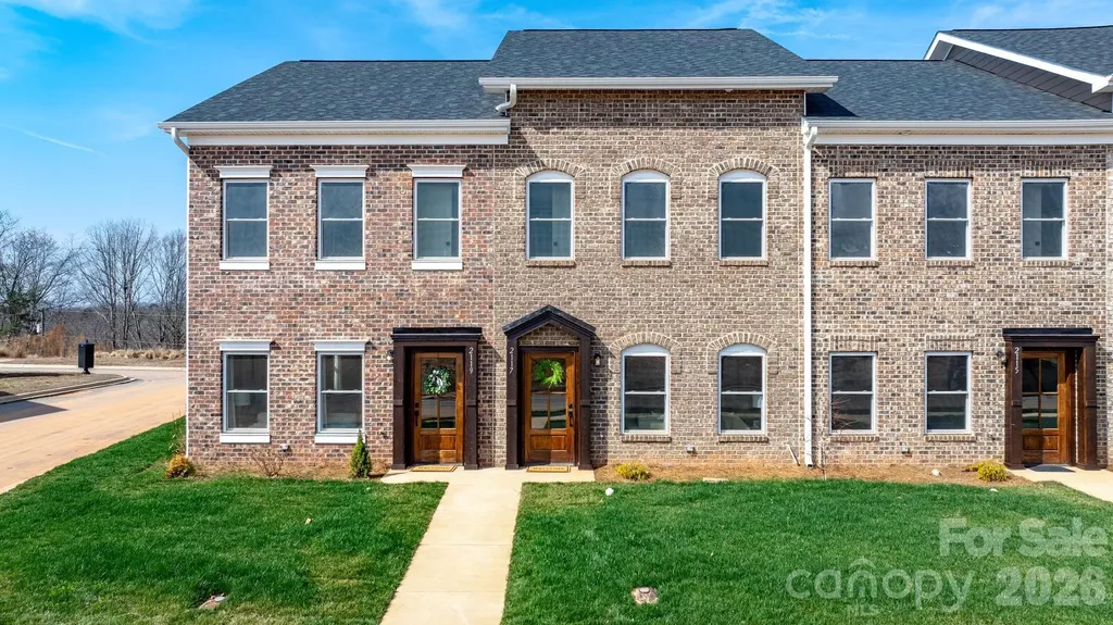 2111 24th Street Lane SE Hickory NC 28602
