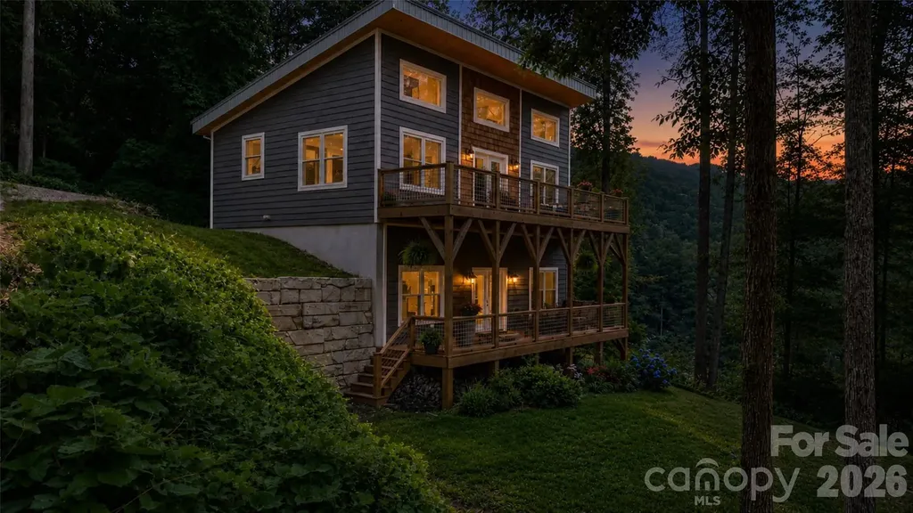 19 Sassafras Valley Road Swannanoa NC 28778
