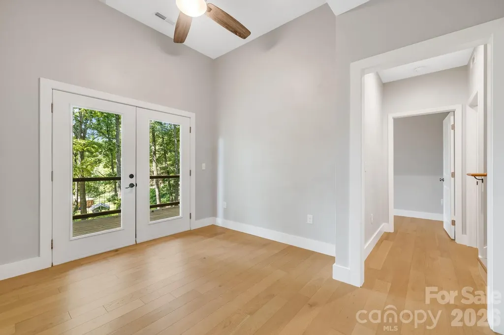 19 Sassafras Valley Road Swannanoa NC 28778