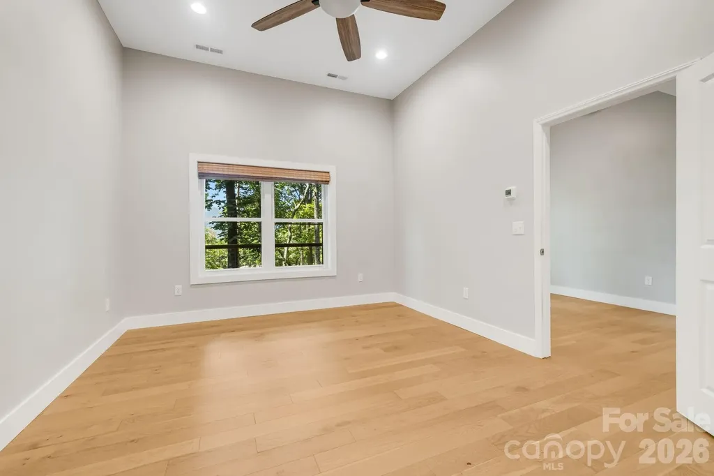 19 Sassafras Valley Road Swannanoa NC 28778