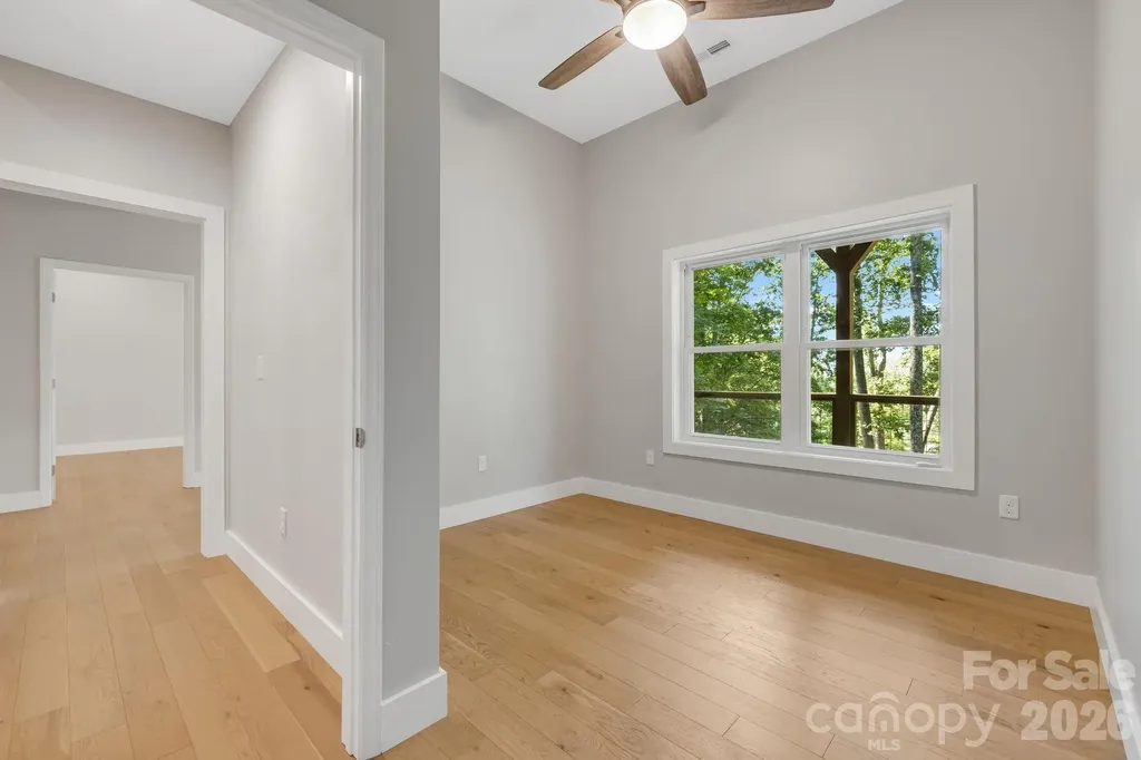 19 Sassafras Valley Road Swannanoa NC 28778