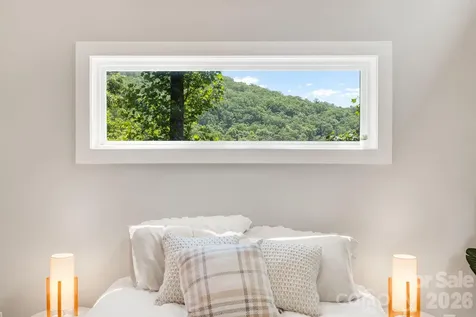 19 Sassafras Valley Road Swannanoa NC 28778