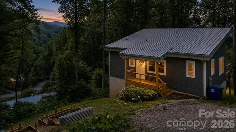 19 Sassafras Valley Road Swannanoa NC 28778
