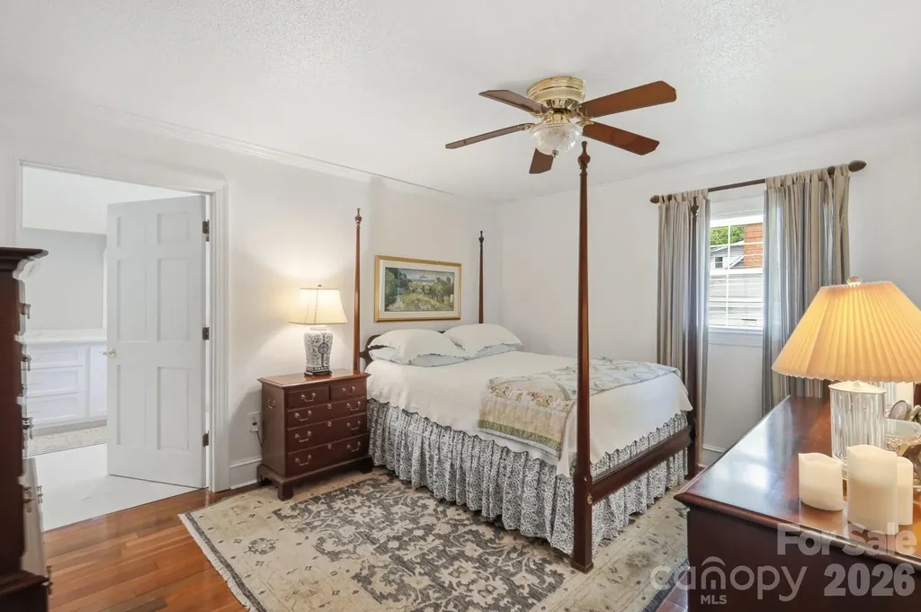185 Hillcrest Avenue SE Concord NC 28025
