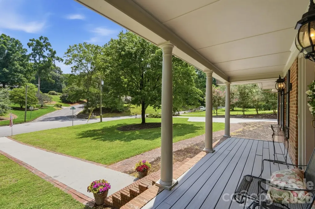 185 Hillcrest Avenue SE Concord NC 28025