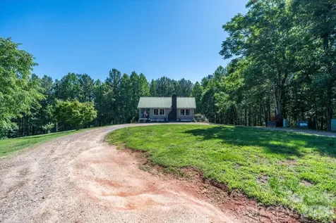 1194 Palmer Road Mill Spring NC 28756