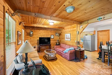 1194 Palmer Road Mill Spring NC 28756