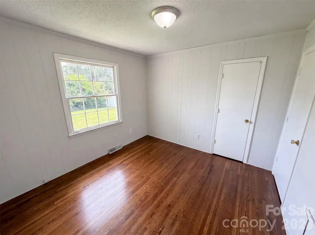 2039 Artwood Lane Charlotte NC 28217