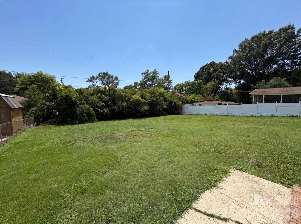 2039 Artwood Lane Charlotte NC 28217